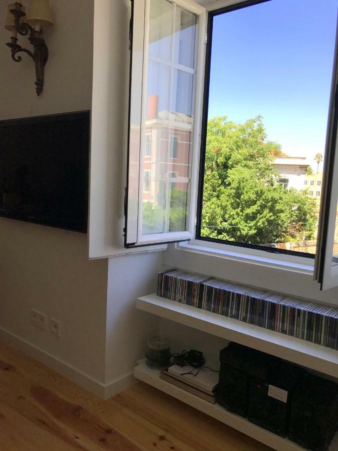 Lavra Tram Apartment Lisbon Bagian luar foto