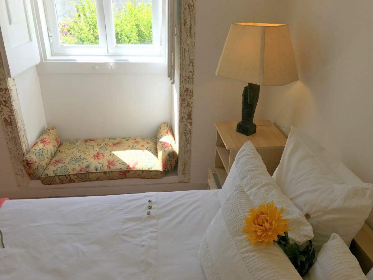 Lavra Tram Apartment Lisbon Bagian luar foto