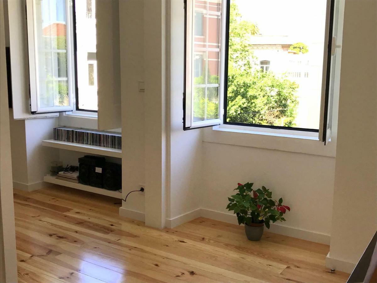 Lavra Tram Apartment Lisbon Bagian luar foto